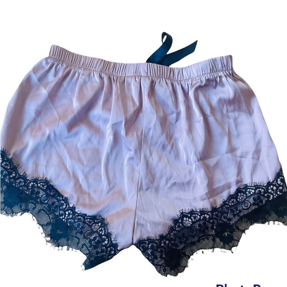 Women's Sleepwear Satin Short Pajamas Lace Trim Shorts - Picture 3 of 5